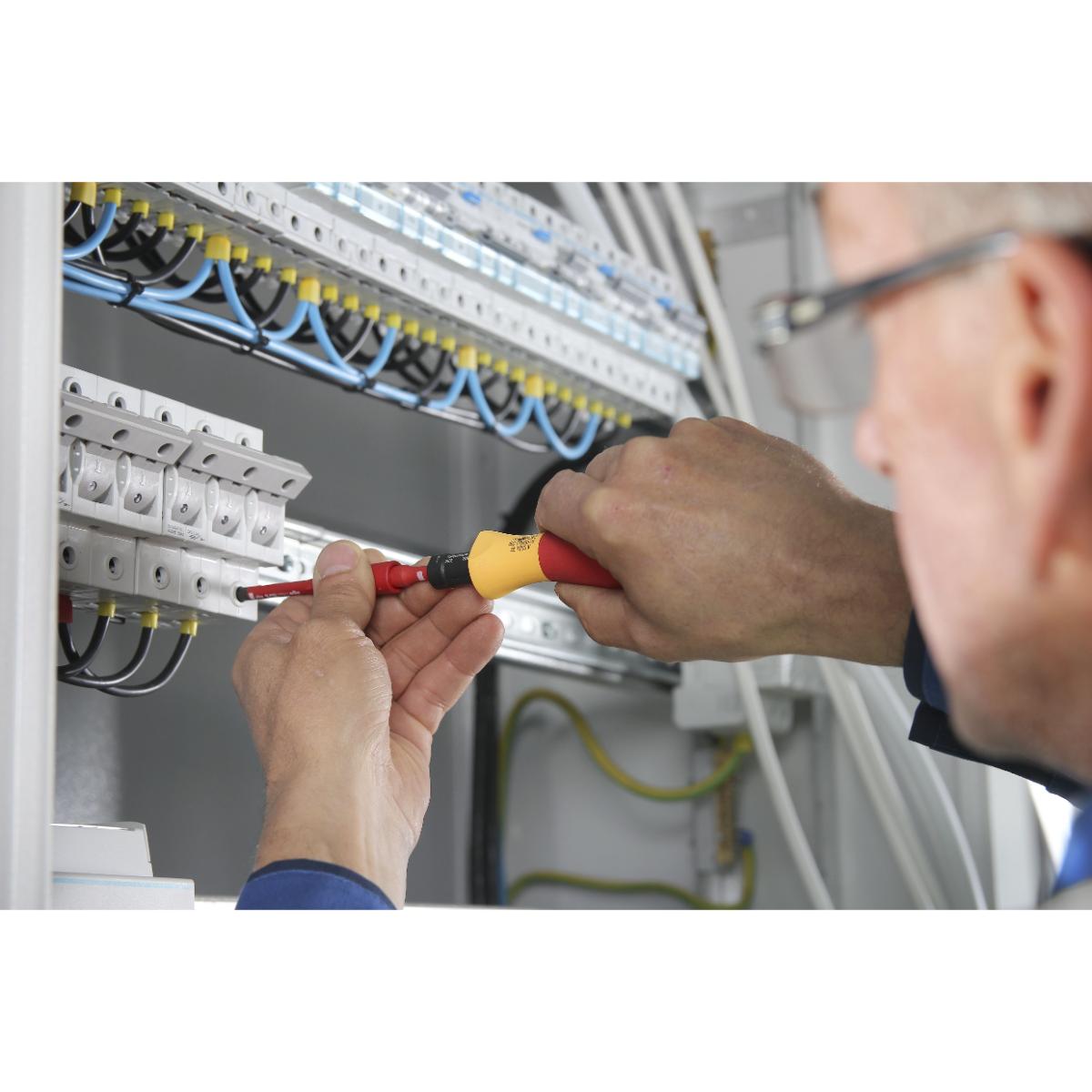 Wiha Drehmoment-Schraubendreher TorqueVario -S electric variabel einstellbare Drehmomentbegrenzung