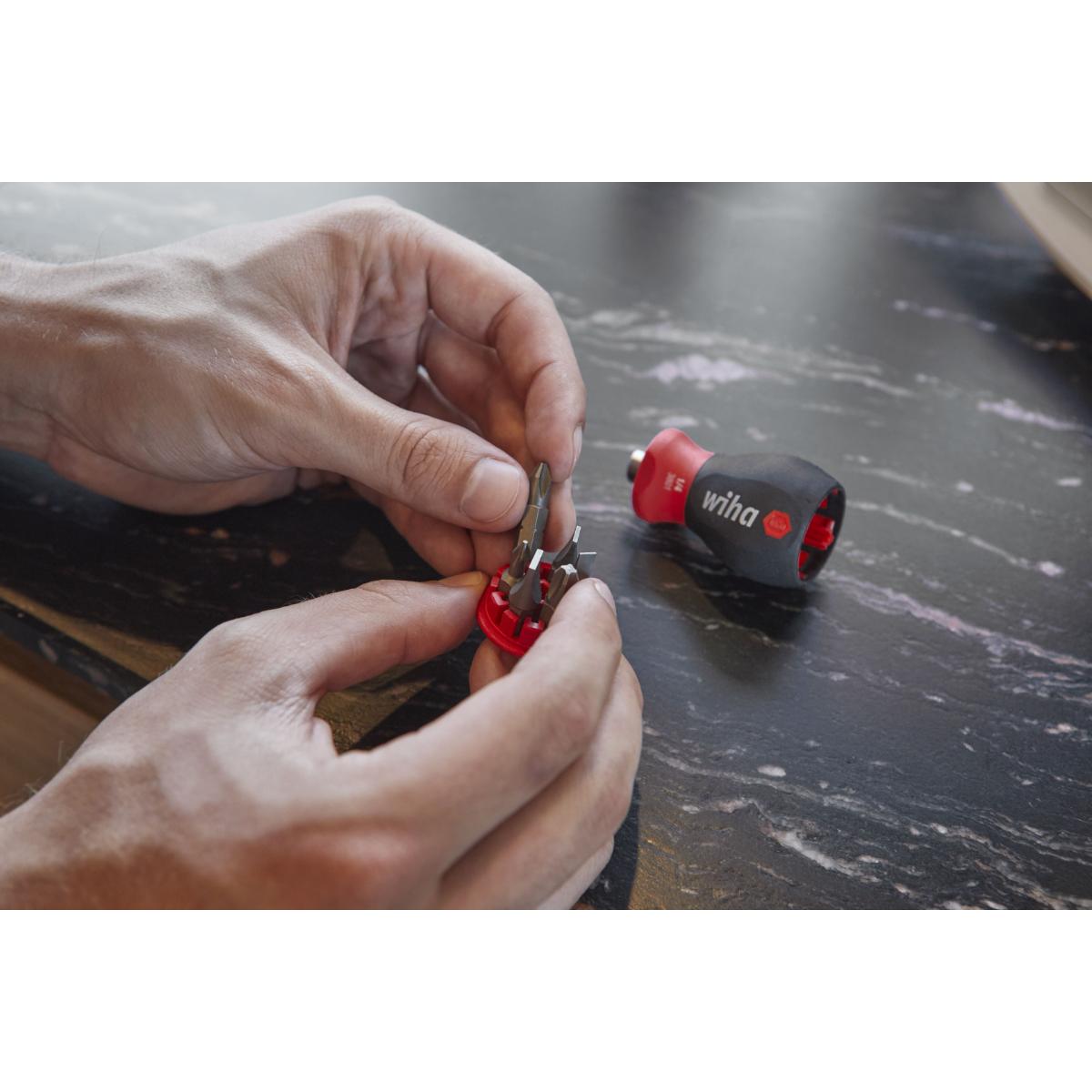 Wiha Schraubendreher mit Bit Magazin magnetisch TORX mit 6 Bits, Stubby, 1/4 zoll in SB-Kartonverpackung