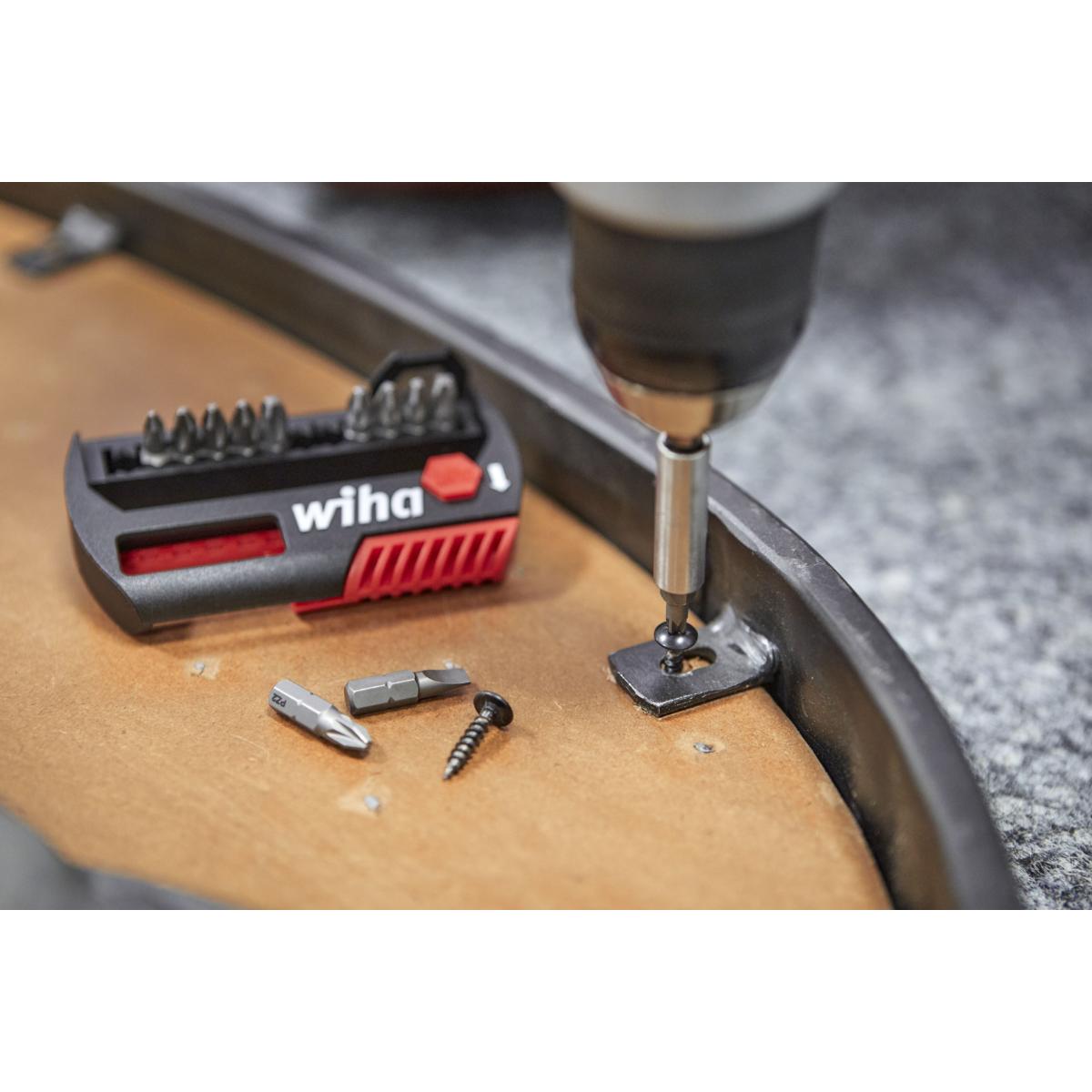 Wiha Bit Set FlipSelector Standard 25 mm gemischt 13-teilges Set 1/4 zoll C6,3 mit Gürtelclip