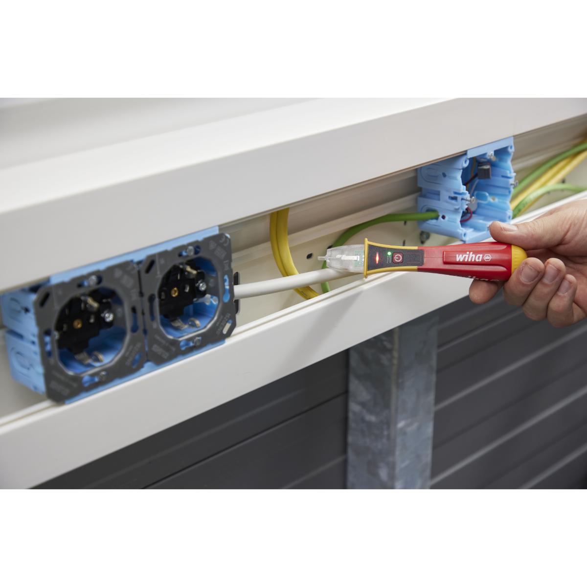 Wiha Spannungsprüfer Volt Detector berührungslos, einpolig, 90 – 1.000 V AC mit 2x AAA-Batterien