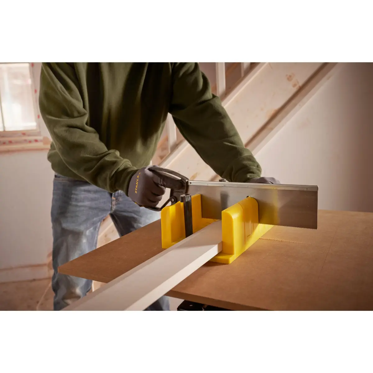 STANLEY Gehrungslade Ku. mit Säge 300 x 130 x 80 mm Integrierter Sägenstop