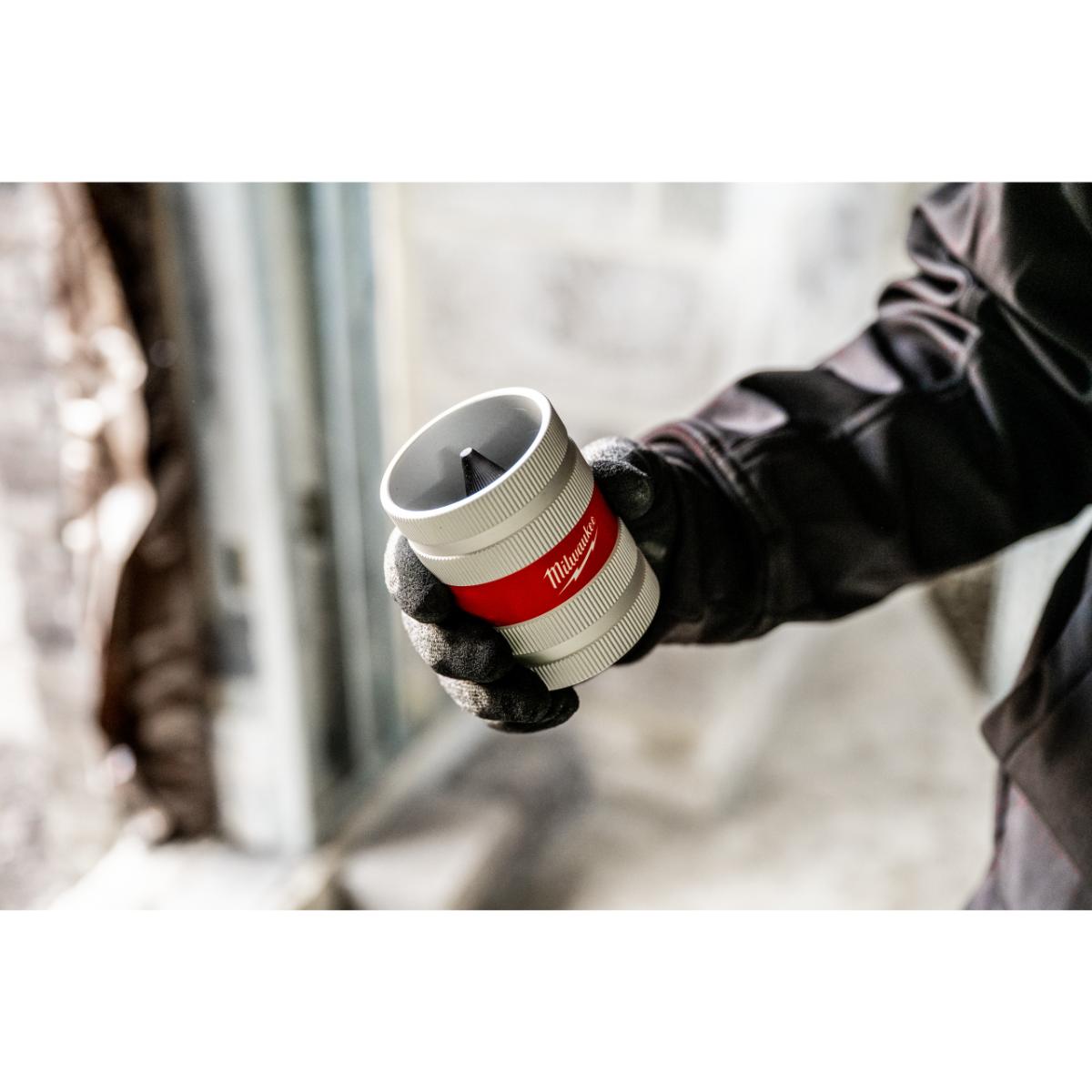 Milwaukee Innen- und Außenentgrater