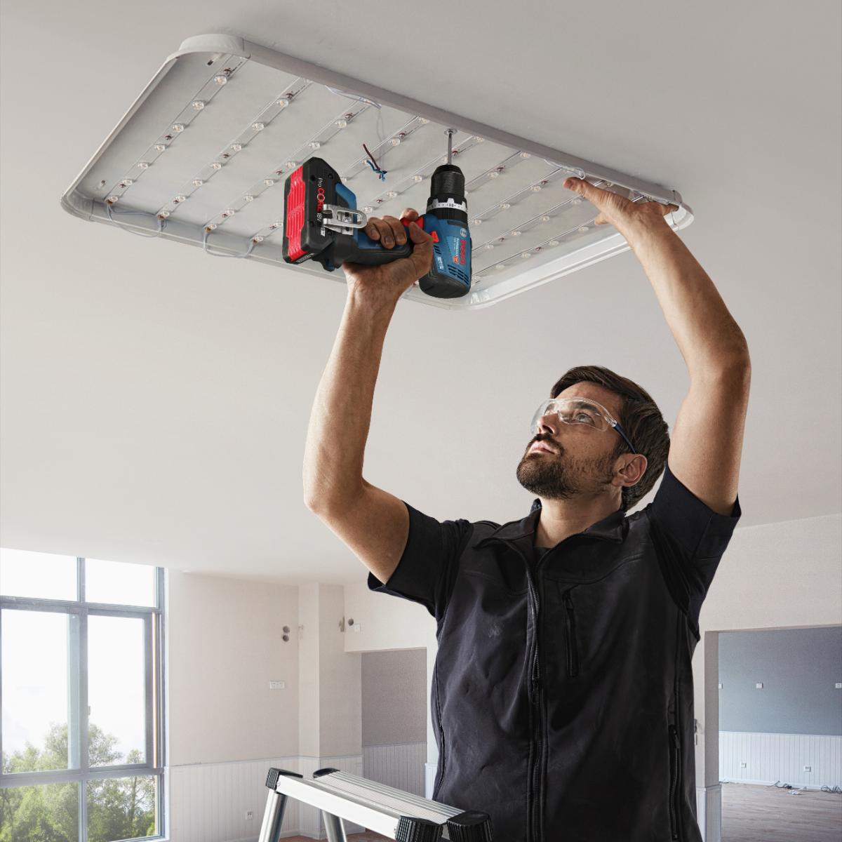 Bosch Combo Kit 18V-Set mit 5 Werkzeugen: GSB + GBH + GWS + GSA + GLI + 3 x Akku