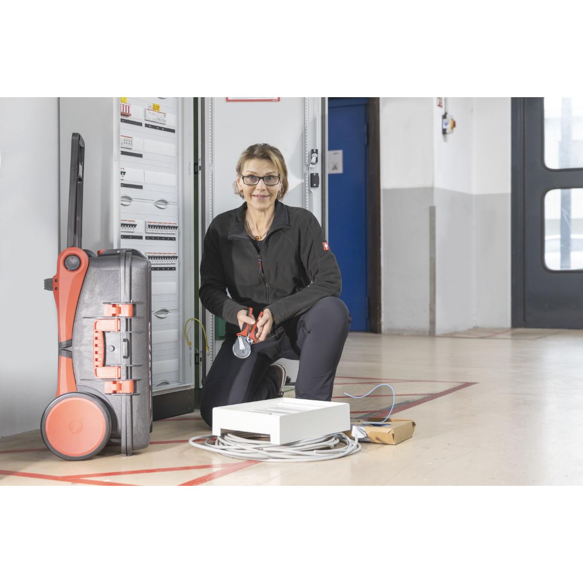 Wiha Crimpwerkzeug automatisch für Aderendhülsen Sechskant-Pressung 0,08 - 16 mm²