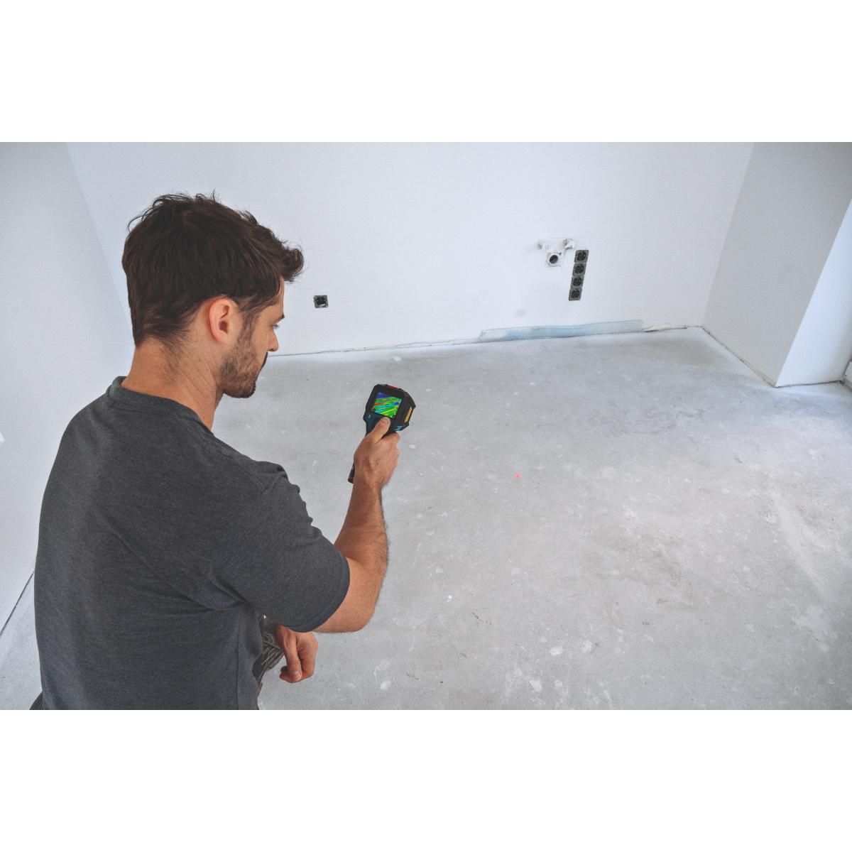 Bosch Wärmebildkamera GTC 12V-450-13, AA1 Alkaline Akku-Adapter, 4 x 1,5 Batterie (AA)