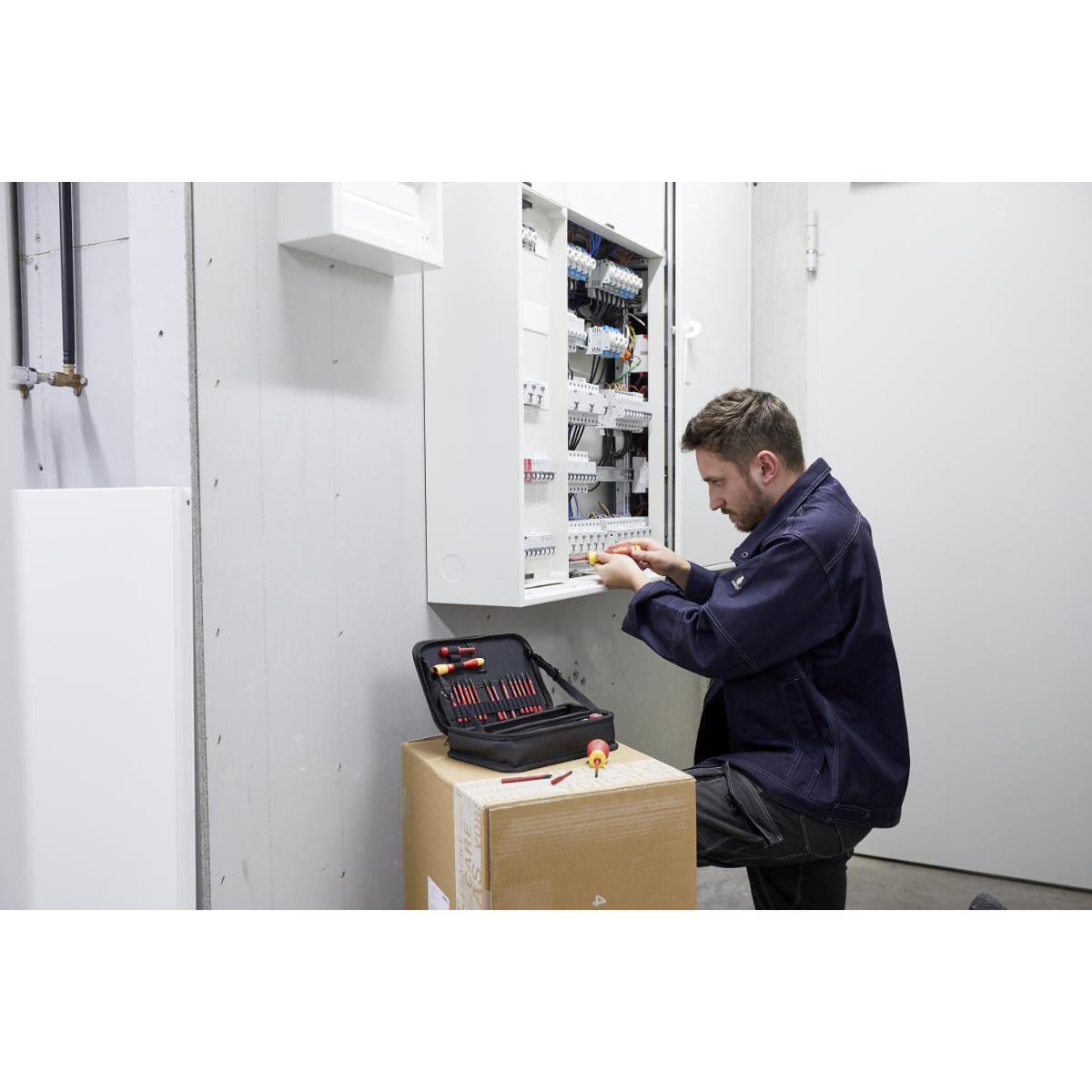 Wiha Werkzeug Set slimVario electric gemischt 32-teilges Set mit Funktionstasche