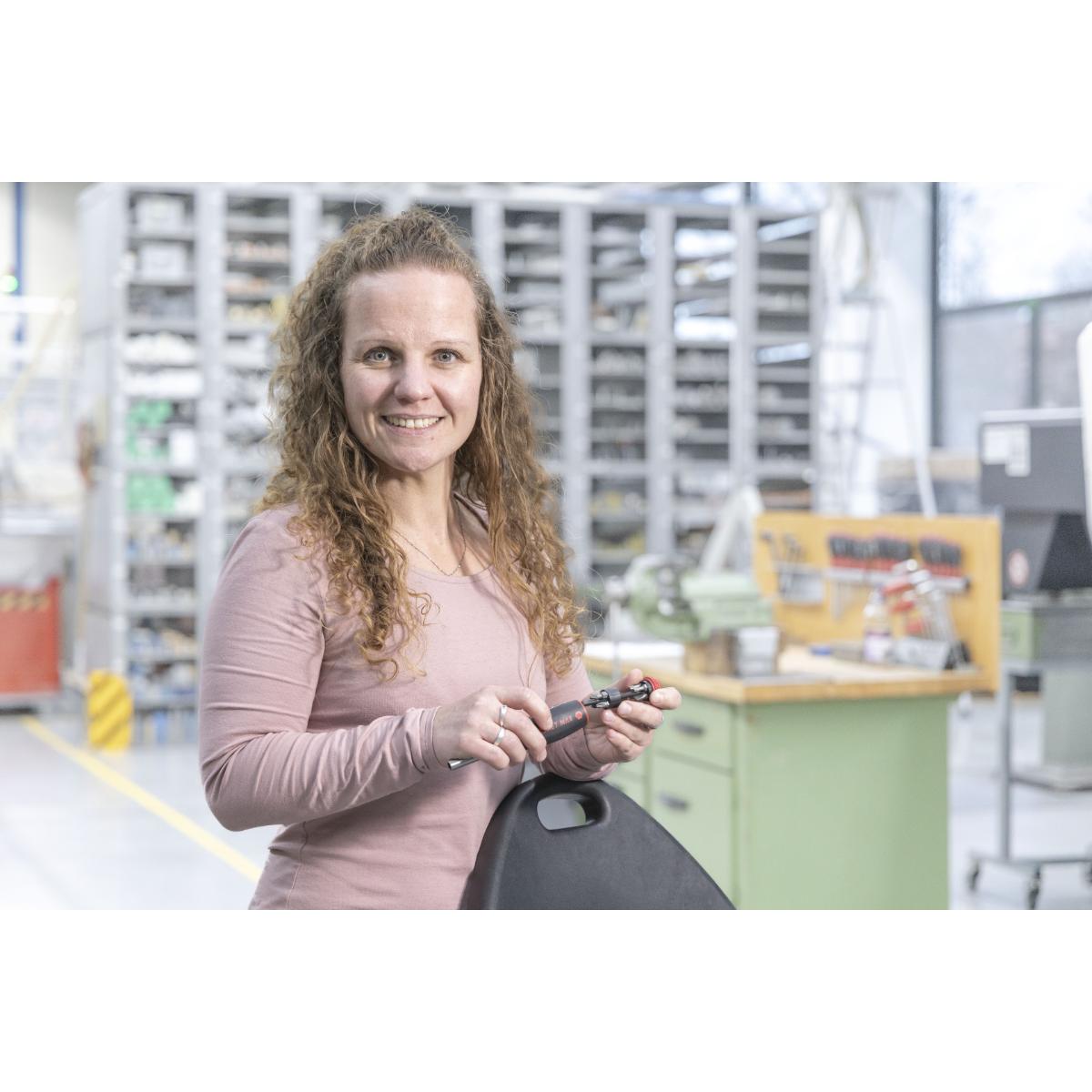 Wiha Schraubendreher mit Bit Magazin PocketMax magnetisch gemischt mit 8 Bits, 1/4 zoll