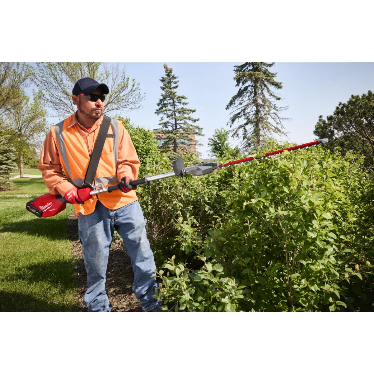 Milwaukee M18 FUEL Akku-Stabheckenschere 180 cm M18 FHETSP-0