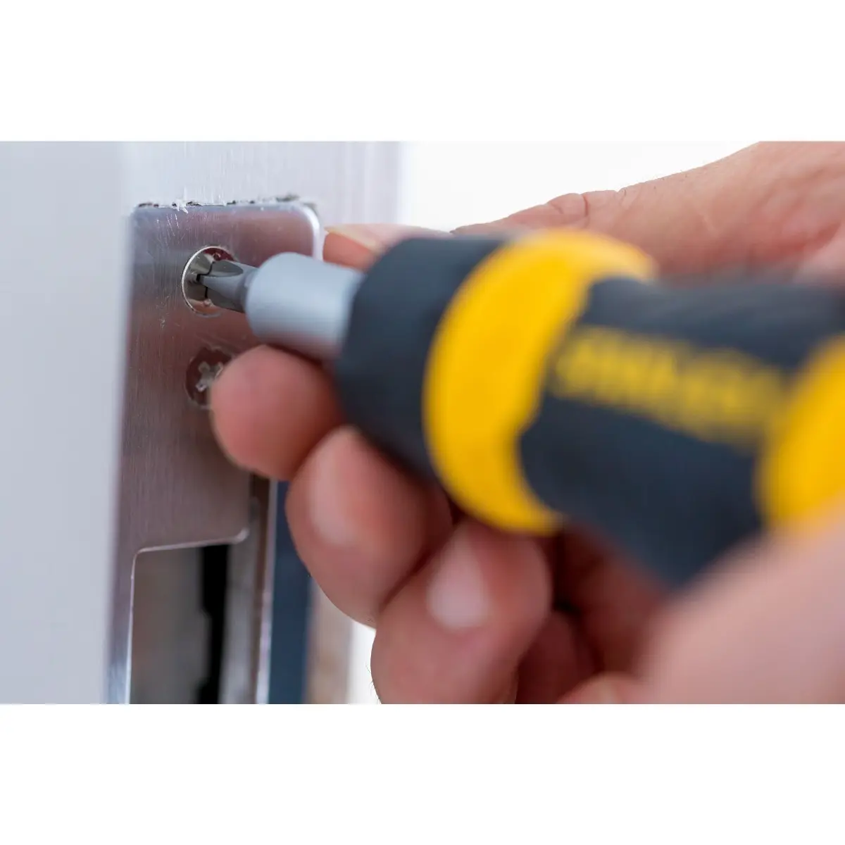 STANLEY Bit-Schraubendreher kurz 6 Bits Ratsche Schl. Phillips